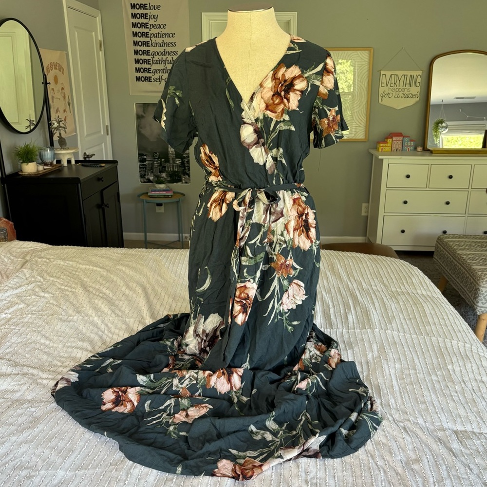 Lizard Thicket Floral, Floor-Length Dress